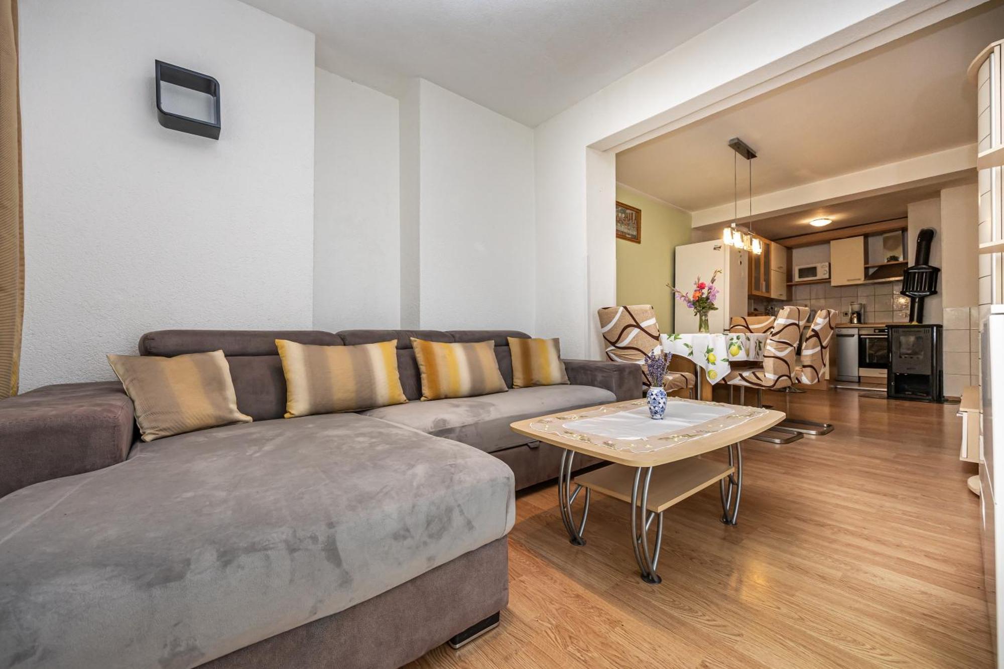 Navy Apartments ヤドラニヴォ エクステリア 写真